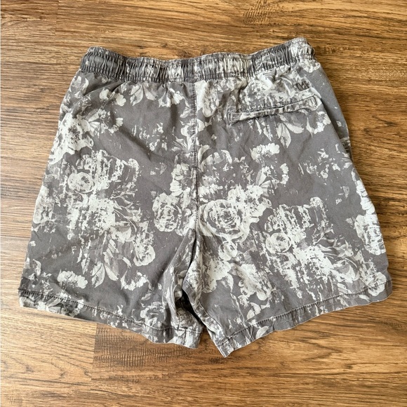 VRST | Mens Small Monochromatic Floral Grey 7" Lyocell Shorts Drawstring Waist - Picture 2 of 7